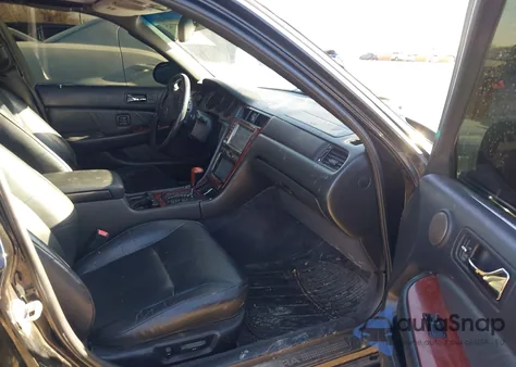 2004 Acura Rl 3.5 z USA, uszkodzony, nr VIN JH4KA96604C006602